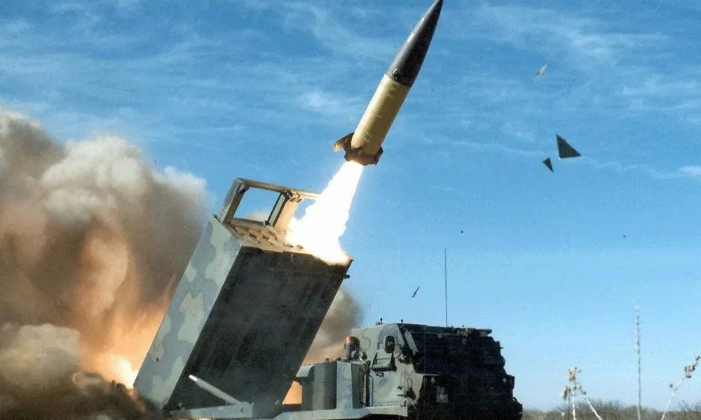 Οι Ουκρανοί επιτέθηκαν στην Κριμαία με αμερικανικούς πυραύλους ATACMS
